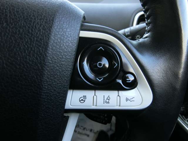 トヨタ プリウスＰＨＶ １．８ Ｓ ナビパッケージ H29年 (中国) 99