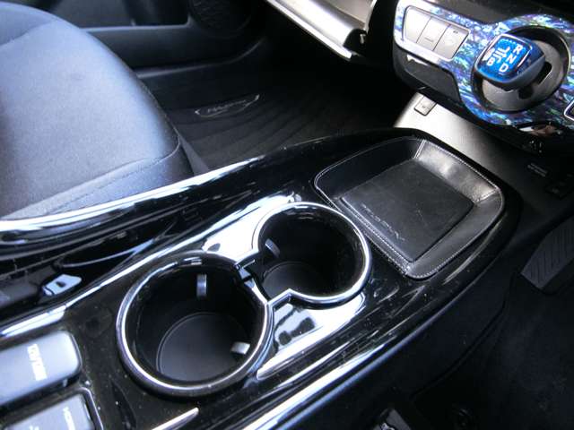 トヨタ プリウスＰＨＶ １．８ Ｓ ナビパッケージ H29年 (中国) 99