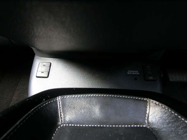 トヨタ プリウスＰＨＶ １．８ Ｓ ナビパッケージ H29年 (中国) 99