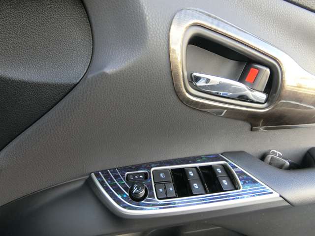 トヨタ プリウスＰＨＶ １．８ Ｓ ナビパッケージ H29年 (中国) 99