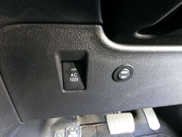 トヨタ プリウスＰＨＶ １．８ Ｓ ナビパッケージ H29年 (中国) 99