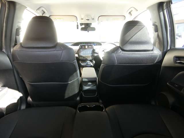 トヨタ プリウスＰＨＶ １．８ Ｓ ナビパッケージ H29年 (中国) 99