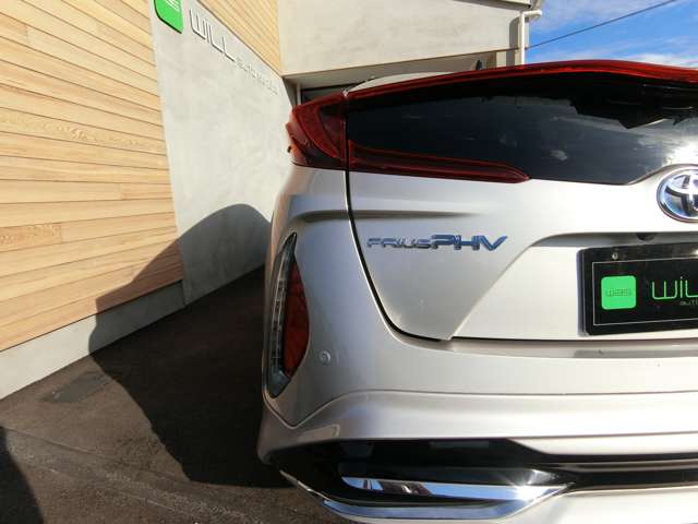 トヨタ プリウスＰＨＶ １．８ Ｓ ナビパッケージ H29年 (中国) 99