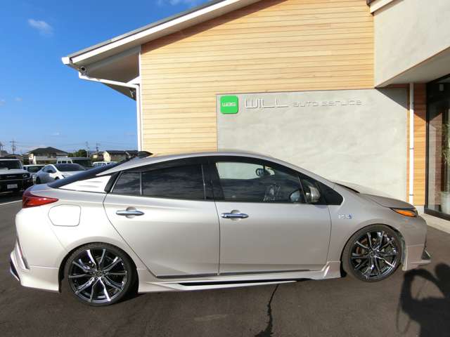 トヨタ プリウスＰＨＶ １．８ Ｓ ナビパッケージ H29年 (中国) 99