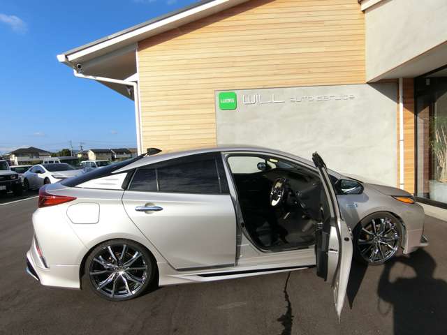 トヨタ プリウスＰＨＶ １．８ Ｓ ナビパッケージ H29年 (中国) 99