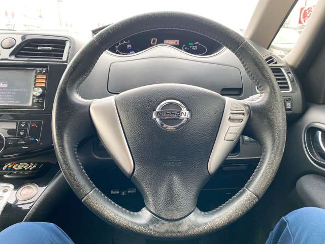 日産 セレナ ２．０ ハイウェイスター Ｓ－ＨＹＢＲＩＤ Ｖセレクション H25年 (九州・沖縄) 99