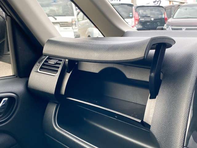 日産 セレナ ２．０ ハイウェイスター Ｓ－ＨＹＢＲＩＤ Ｖセレクション H25年 (九州・沖縄) 99