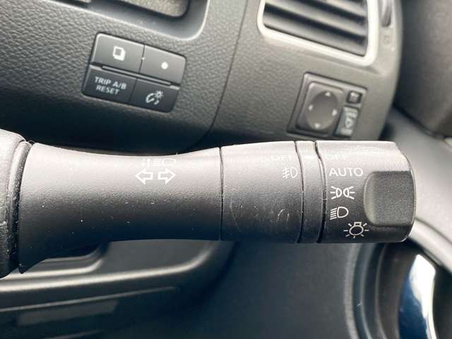 日産 セレナ ２．０ ハイウェイスター Ｓ－ＨＹＢＲＩＤ Ｖセレクション H25年 (九州・沖縄) 99