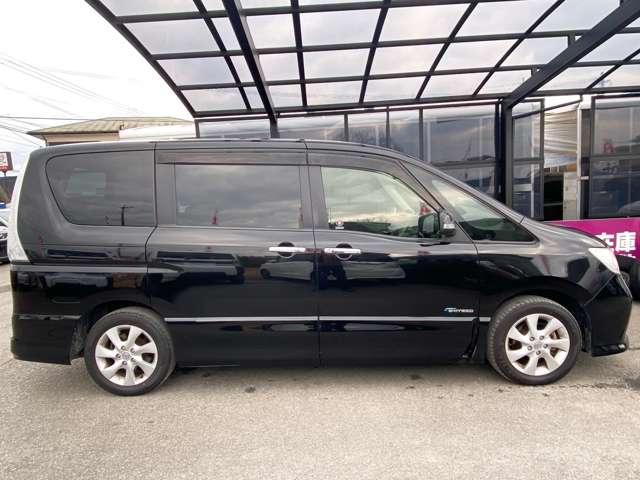 日産 セレナ ２．０ ハイウェイスター Ｓ－ＨＹＢＲＩＤ Ｖセレクション H25年 (九州・沖縄) 99