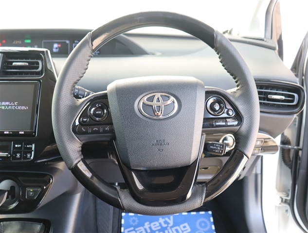 トヨタ プリウス １．８ Ｓ セーフティ プラス ツートーン H30年 (関東) 99