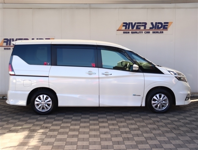 日産 セレナ ２．０ ハイウェイスター Ｖセレクション ４ＷＤ H29年 (関東) 99