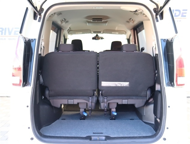 日産 セレナ ２．０ ハイウェイスター Ｖセレクション ４ＷＤ H29年 (関東) 99