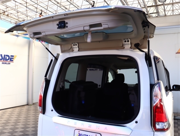 日産 セレナ ２．０ ハイウェイスター Ｖセレクション ４ＷＤ H29年 (関東) 99