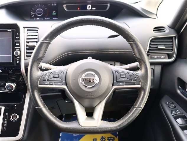 日産 セレナ ２．０ ハイウェイスター Ｖセレクション ４ＷＤ H29年 (関東) 99