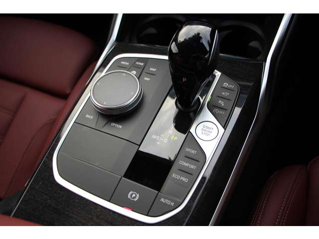 ＢＭＷ ３シリーズ ３２０Ｄ Ｘドライブ Ｍスポーツ ディーゼルターボ ４ＷＤ R3年 (関東) 99