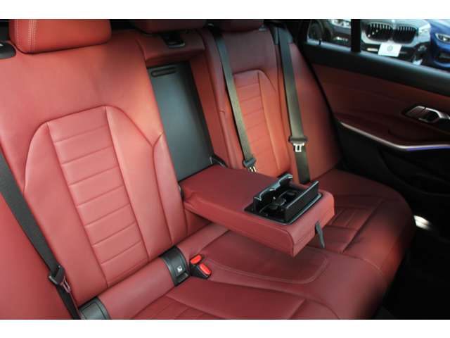 ＢＭＷ ３シリーズ ３２０Ｄ Ｘドライブ Ｍスポーツ ディーゼルターボ ４ＷＤ R3年 (関東) 99