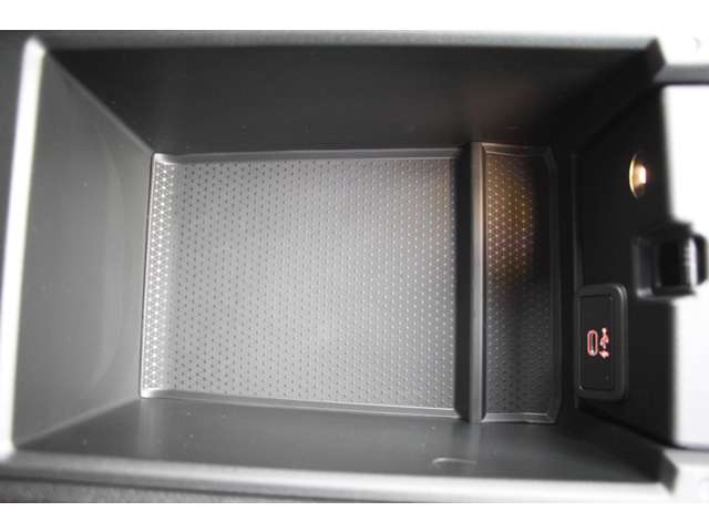 ＢＭＷ ３シリーズ ３２０Ｄ Ｘドライブ Ｍスポーツ ディーゼルターボ ４ＷＤ R3年 (関東) 99