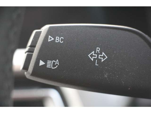 ＢＭＷ ３シリーズ ３２０Ｄ Ｘドライブ Ｍスポーツ ディーゼルターボ ４ＷＤ R3年 (関東) 99