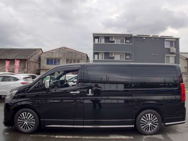 トヨタ グランエース ２．８ プレミアム ディーゼルターボ R5年 (中国) 99