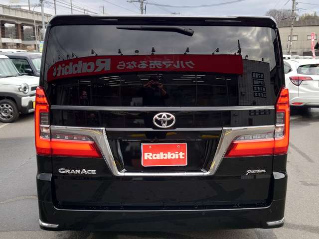 トヨタ グランエース ２．８ プレミアム ディーゼルターボ R5年 (中国) 99