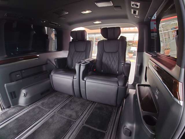 トヨタ グランエース ２．８ プレミアム ディーゼルターボ R5年 (中国) 99