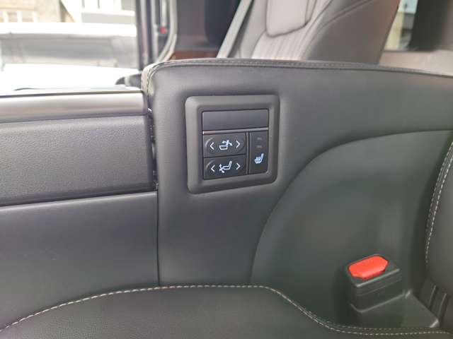 トヨタ グランエース ２．８ プレミアム ディーゼルターボ R5年 (中国) 99