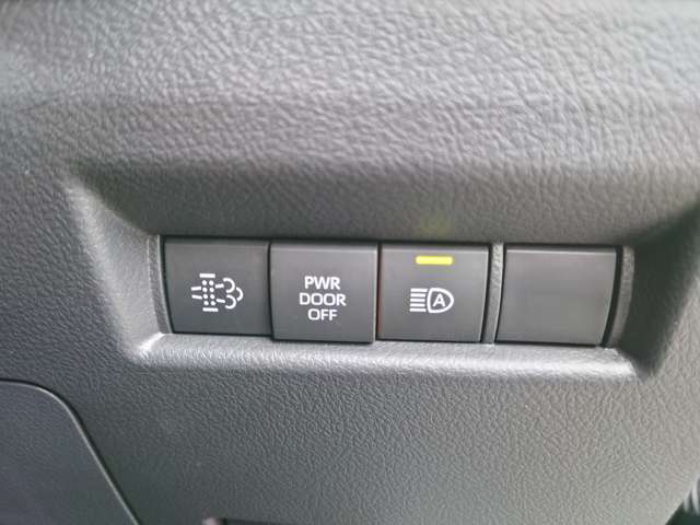 トヨタ グランエース ２．８ プレミアム ディーゼルターボ R5年 (中国) 99