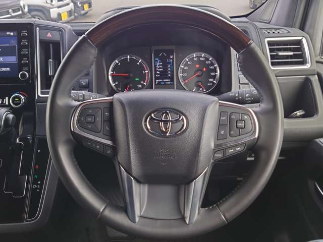 トヨタ グランエース ２．８ プレミアム ディーゼルターボ R5年 (中国) 99