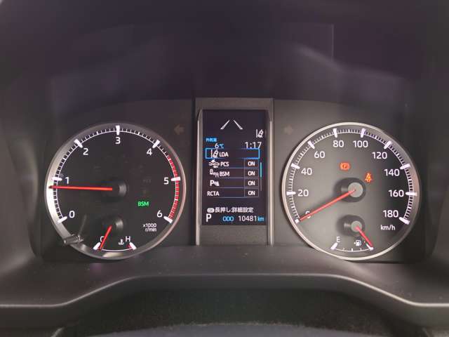 トヨタ グランエース ２．８ プレミアム ディーゼルターボ R5年 (中国) 99