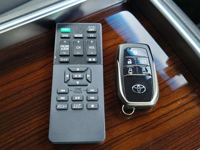 トヨタ グランエース ２．８ プレミアム ディーゼルターボ R5年 (中国) 99