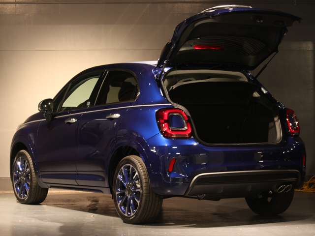 フィアット ５００Ｘ １．３ ＹＡＴＣＨ ＣＬＵＢ ＣＡＰＲＩ R3年 (関東) 99