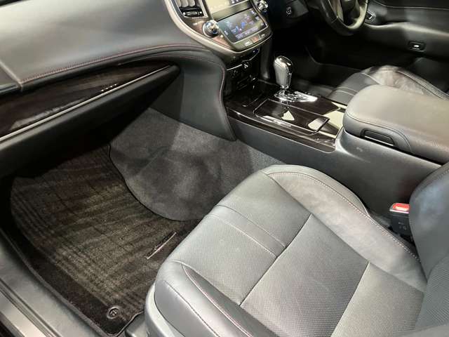 トヨタ クラウンアスリート ２．５ Ｓ Ｉ－ＦＯＵＲ ４ＷＤ H27年 (北海道) 99