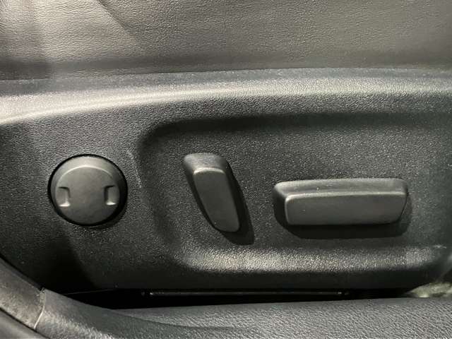 トヨタ クラウンアスリート ２．５ Ｓ Ｉ－ＦＯＵＲ ４ＷＤ H27年 (北海道) 99