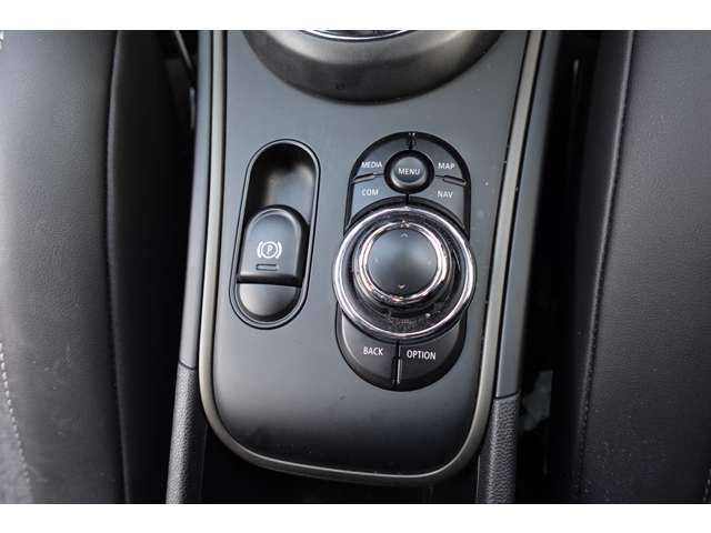 ミニ ミニクロスオーバー クーパー ＳＤ オール４ ４ＷＤ R3年 (近畿) 99