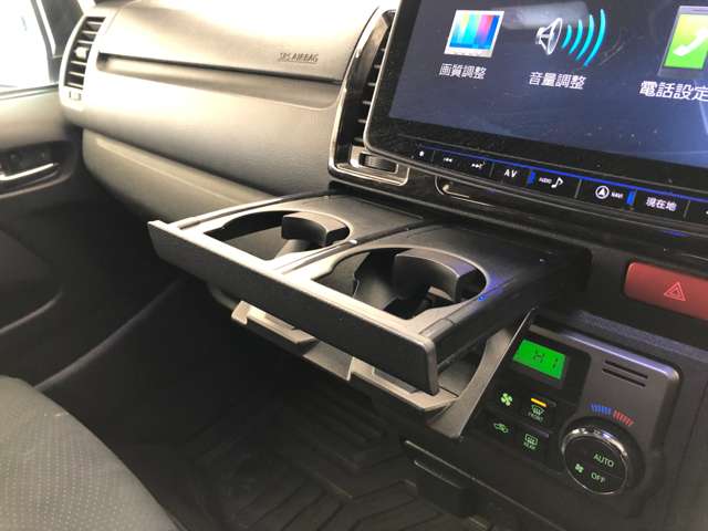 トヨタ ハイエースバン ２．８ スーパーＧＬ ダークプライムＩＩ ロングボディ ディーゼルターボ ４ＷＤ R2年 (北海道) 99