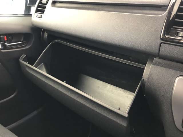 トヨタ ハイエースバン ２．８ スーパーＧＬ ダークプライムＩＩ ロングボディ ディーゼルターボ ４ＷＤ R2年 (北海道) 99