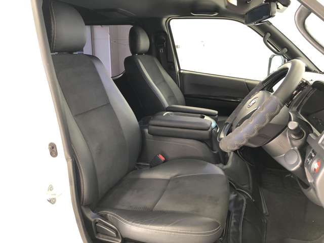 トヨタ ハイエースバン ２．８ スーパーＧＬ ダークプライムＩＩ ロングボディ ディーゼルターボ ４ＷＤ R2年 (北海道) 99