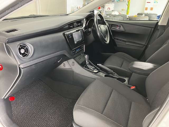 トヨタ オーリス １．５ １５０Ｘ Ｓパッケージ ４ＷＤ H28年 (北海道) 99