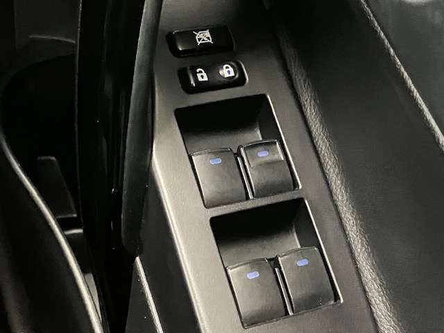 トヨタ オーリス １．５ １５０Ｘ Ｓパッケージ ４ＷＤ H28年 (北海道) 99