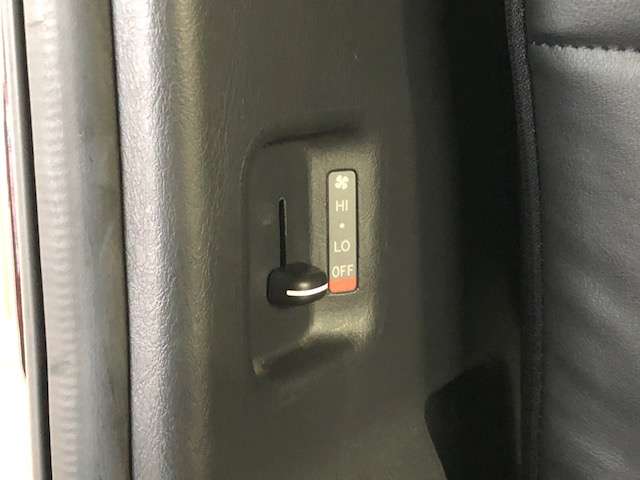 トヨタ ハイエースバン ２．８ スーパーＧＬ ダークプライムＩＩ ロングボディ ディーゼルターボ ４ＷＤ R2年 (北海道) 99