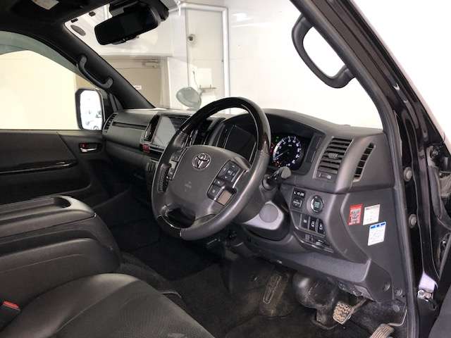 トヨタ ハイエースバン ２．８ スーパーＧＬ ダークプライムＩＩ ロングボディ ディーゼルターボ ４ＷＤ R2年 (北海道) 99