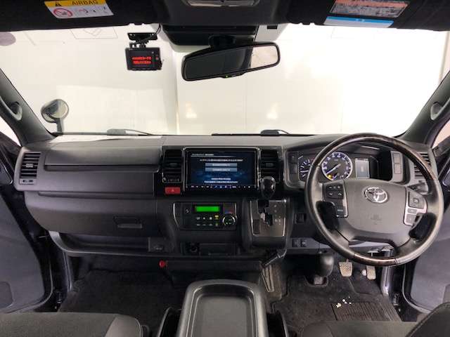 トヨタ ハイエースバン ２．８ スーパーＧＬ ダークプライムＩＩ ロングボディ ディーゼルターボ ４ＷＤ R2年 (北海道) 99