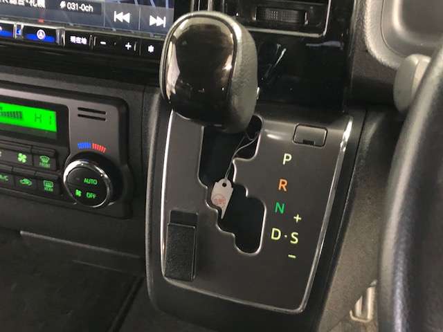 トヨタ ハイエースバン ２．８ スーパーＧＬ ダークプライムＩＩ ロングボディ ディーゼルターボ ４ＷＤ R2年 (北海道) 99