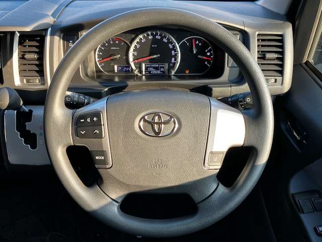 トヨタ ハイエースワゴン ２．７ ＧＬ ロング ミドルルーフ ４ＷＤ R1年 (北海道) 99