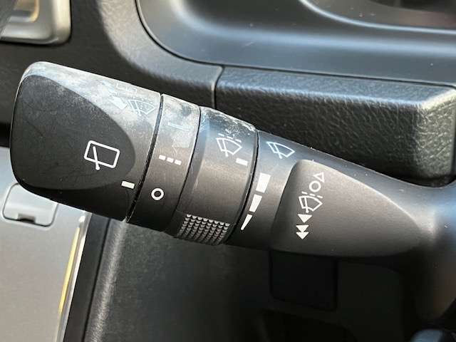 トヨタ ハイエースワゴン ２．７ ＧＬ ロング ミドルルーフ ４ＷＤ R1年 (北海道) 99