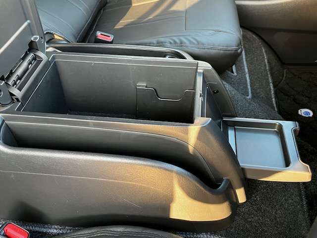 トヨタ ハイエースワゴン ２．７ ＧＬ ロング ミドルルーフ ４ＷＤ R1年 (北海道) 99