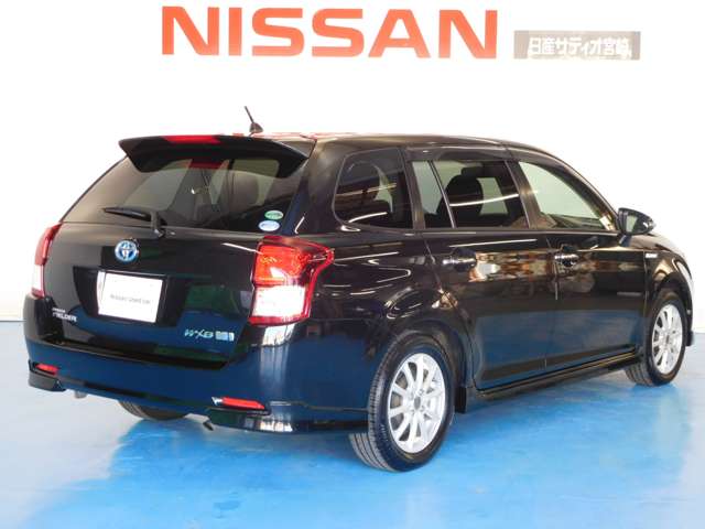 トヨタ カローラフィールダー　ハイブリッド １．５ ハイブリッド Ｇ エアロツアラー Ｗ×Ｂ H26年 (九州・沖縄) 99