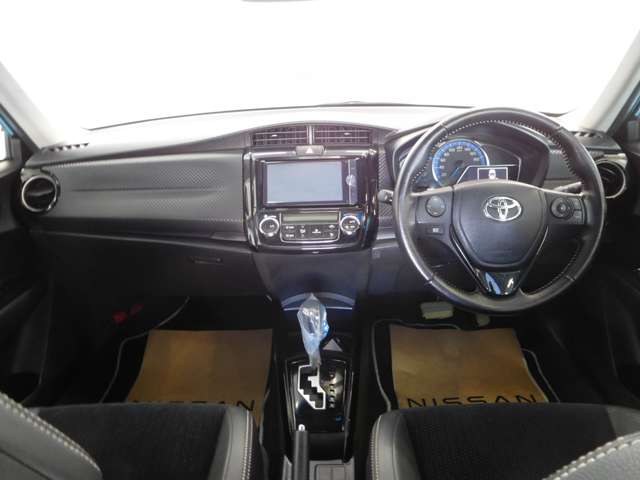 トヨタ カローラフィールダー　ハイブリッド １．５ ハイブリッド Ｇ エアロツアラー Ｗ×Ｂ H26年 (九州・沖縄) 99