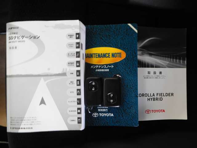 トヨタ カローラフィールダー　ハイブリッド １．５ ハイブリッド Ｇ エアロツアラー Ｗ×Ｂ H26年 (九州・沖縄) 99