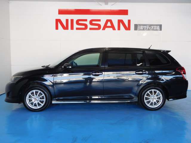 トヨタ カローラフィールダー　ハイブリッド １．５ ハイブリッド Ｇ エアロツアラー Ｗ×Ｂ H26年 (九州・沖縄) 99